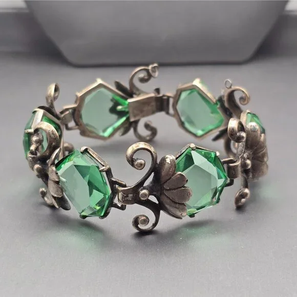 Art Nouveau Sterling Silver Demi-Parure Green Glass Floral Bracelet Earrings - Picture 2 of 16